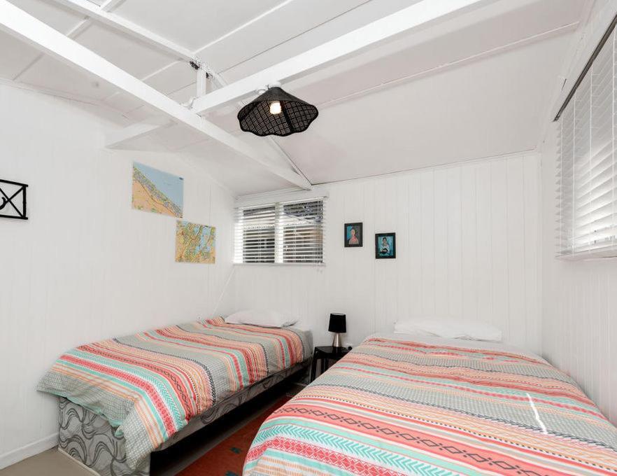 The Black Bach - Mt Maunganui Holiday Home Маунт-Маунгани Экстерьер фото